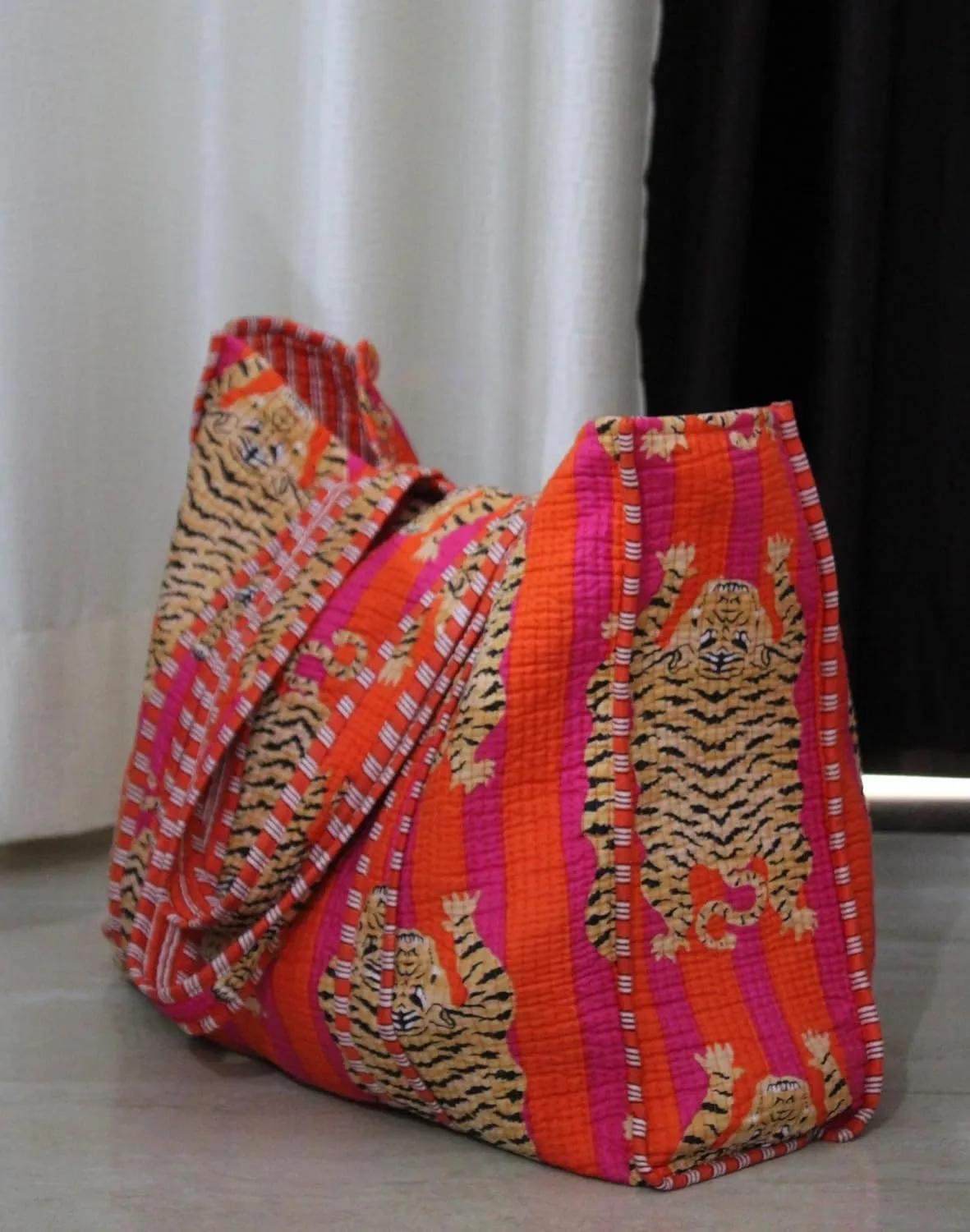 100% Cotton Jungle Print Shoulder Bag Tote Bag Women Reversible Shopping Bag and Grocery Bags Stylish Travel Bag Gift for Her