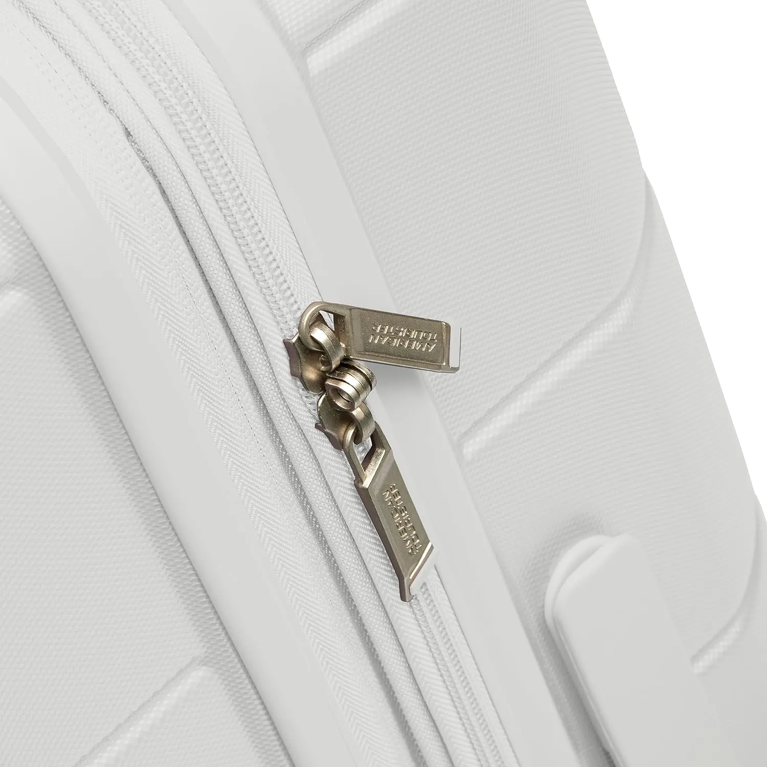 American Tourister Stratum 2.0 Expandable Hardside Luggage with Spinner Wheels, Checked-Large, White