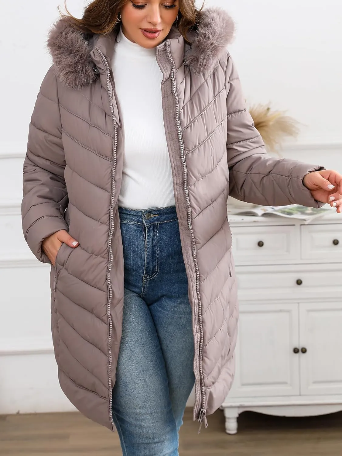 Bellivera Women's Winter Thickened Quilted Puffer Jacket Zipper Pockets Bubble Coat with Removable Hood and Faux Fur Collar