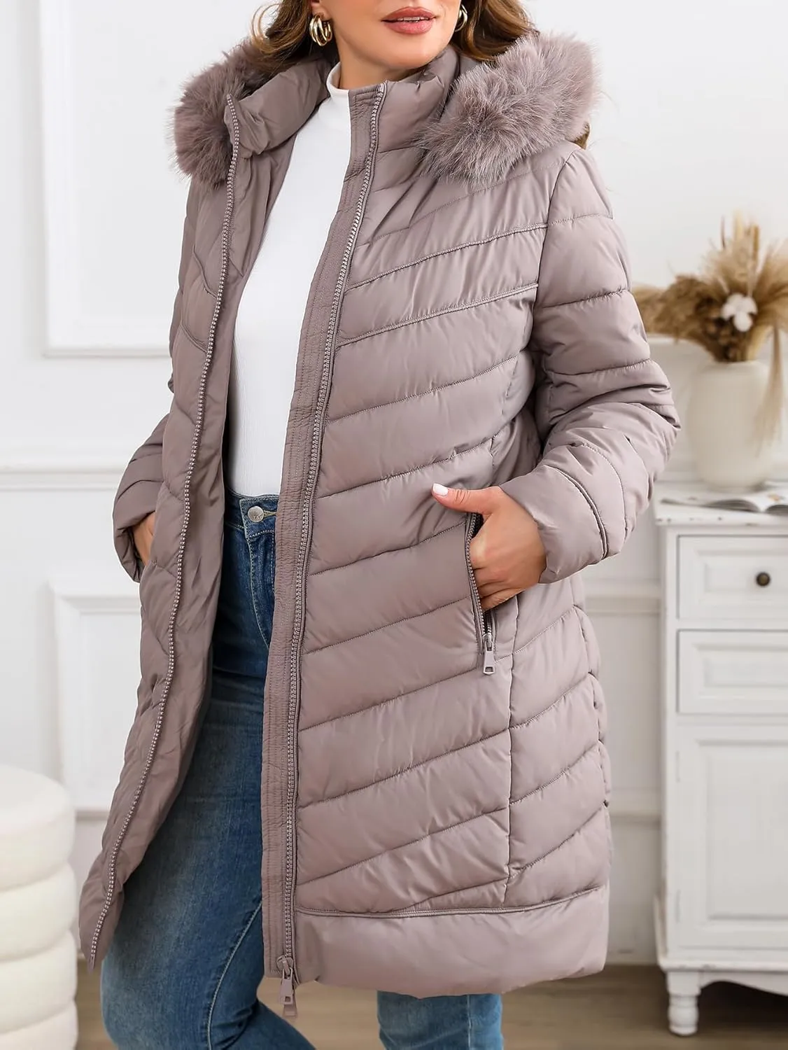 Bellivera Women's Winter Thickened Quilted Puffer Jacket Zipper Pockets Bubble Coat with Removable Hood and Faux Fur Collar