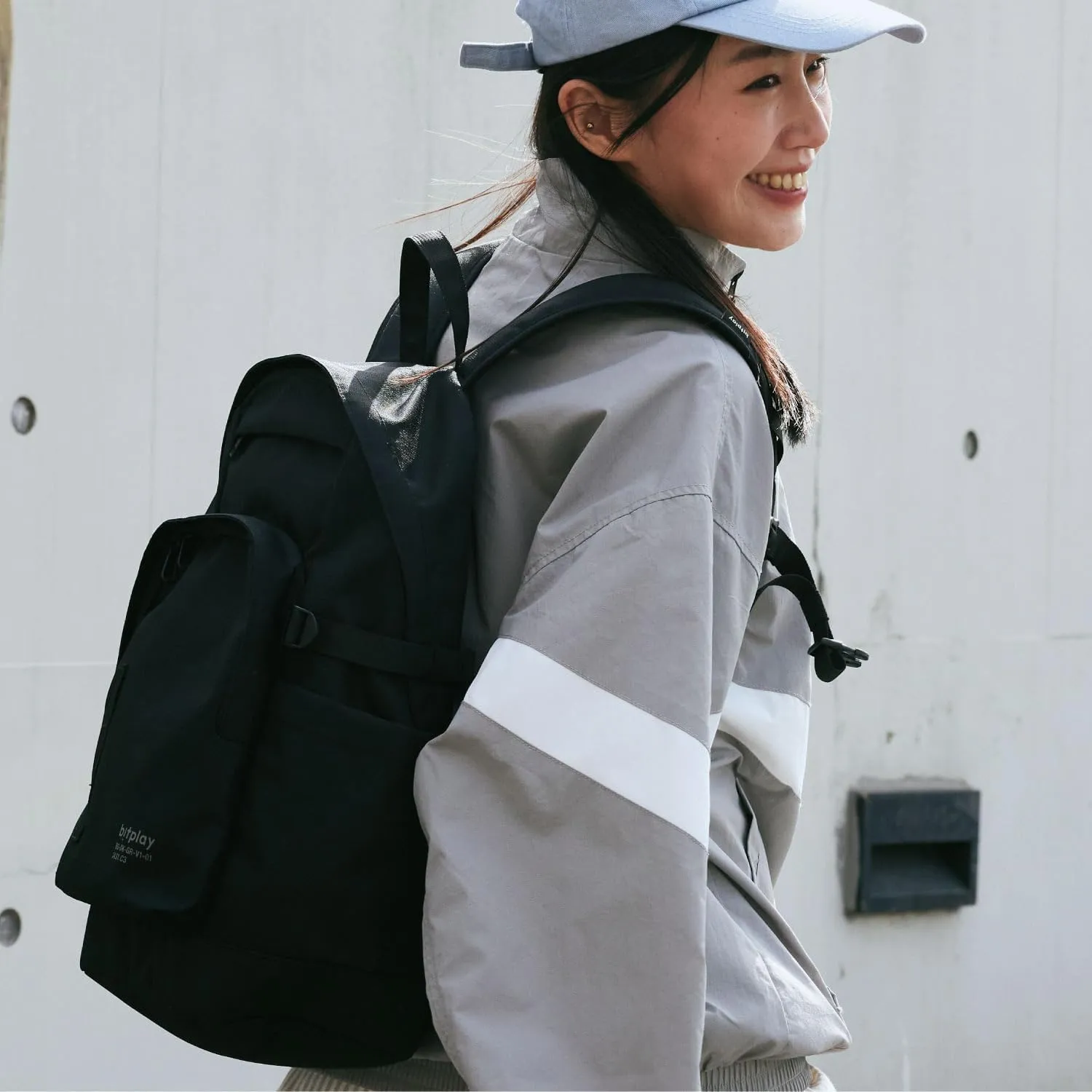 bitplay Urban Daypack 13L/ Water-Repellent Material/Laptops Bag/Luggage & Chest Straps (Black)