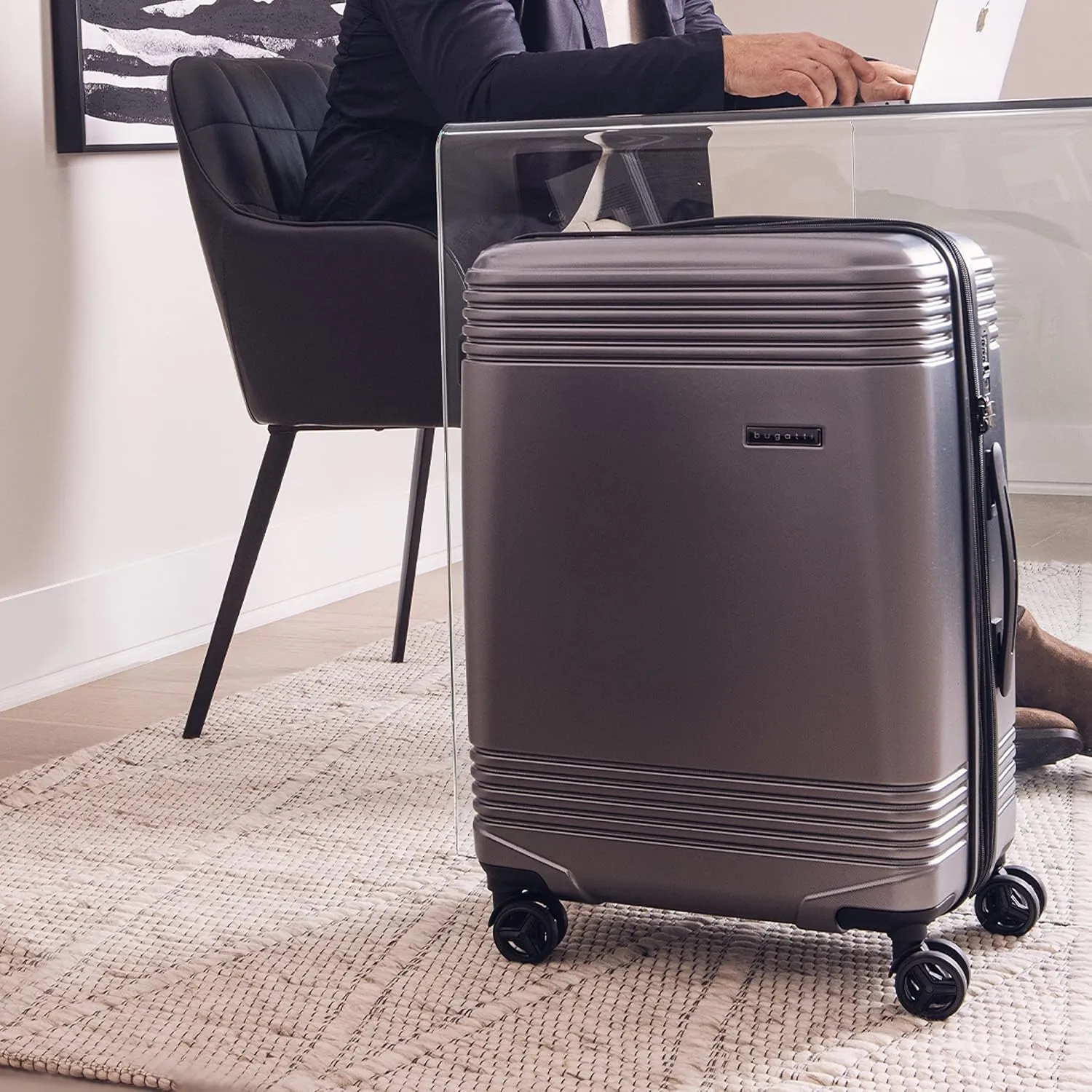 Bugatti Nashville Collection 24 Inch Hard Shell Luggage for Airplanes, Mid Size Hardside Expandable Suitcase with 360-Degree Spinner Wheels, Retractable Handle, Navy