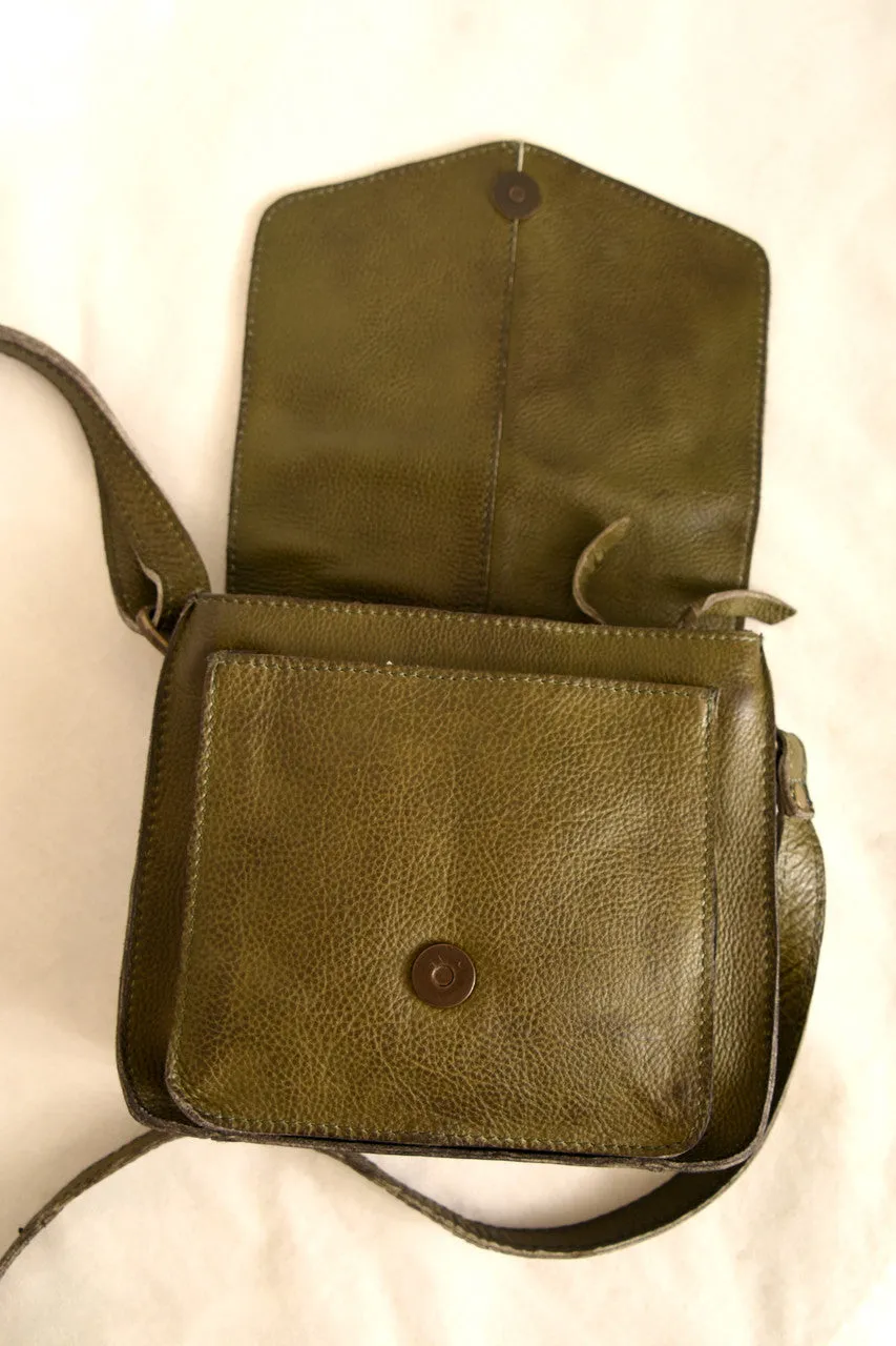 Essex Crossbody Wallet Bag
