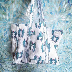 Flirting Seahorse Quilted Tote