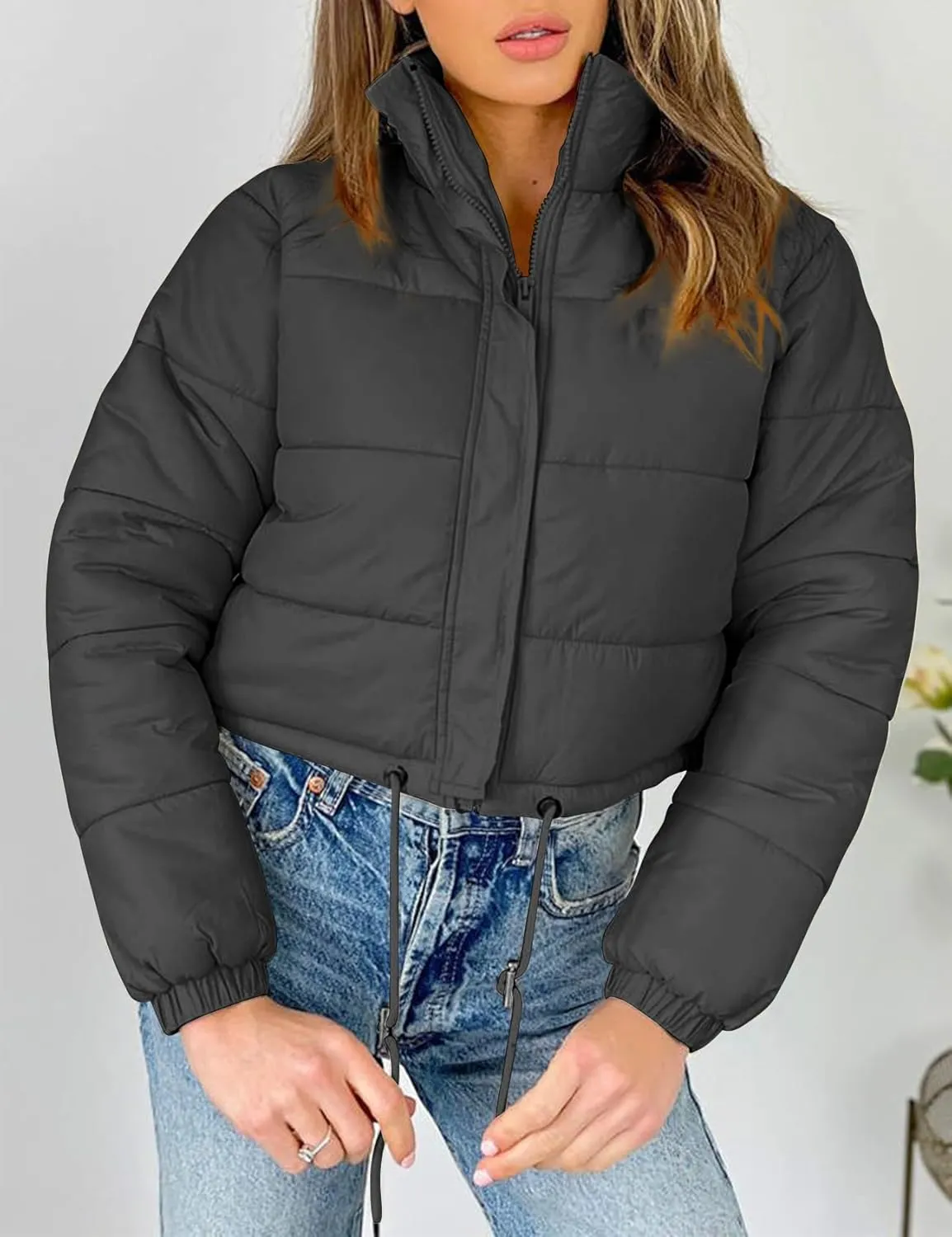 Flygo Women Cropped Puffer Jacket Winter Long Sleeve Quilted Puffy Bubble Padded Short Coats with Drawstring