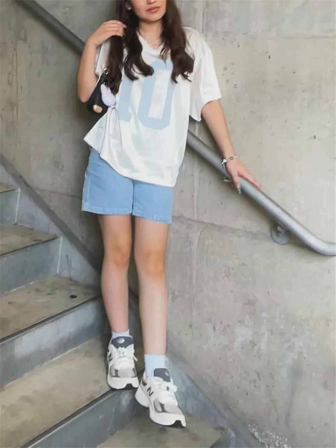 Jersey Shirts for Women Y2k Oversized Number Graphic V Neck Short Sleeve Jersey T-Shirt Blokecore Aesthetic Streetwear