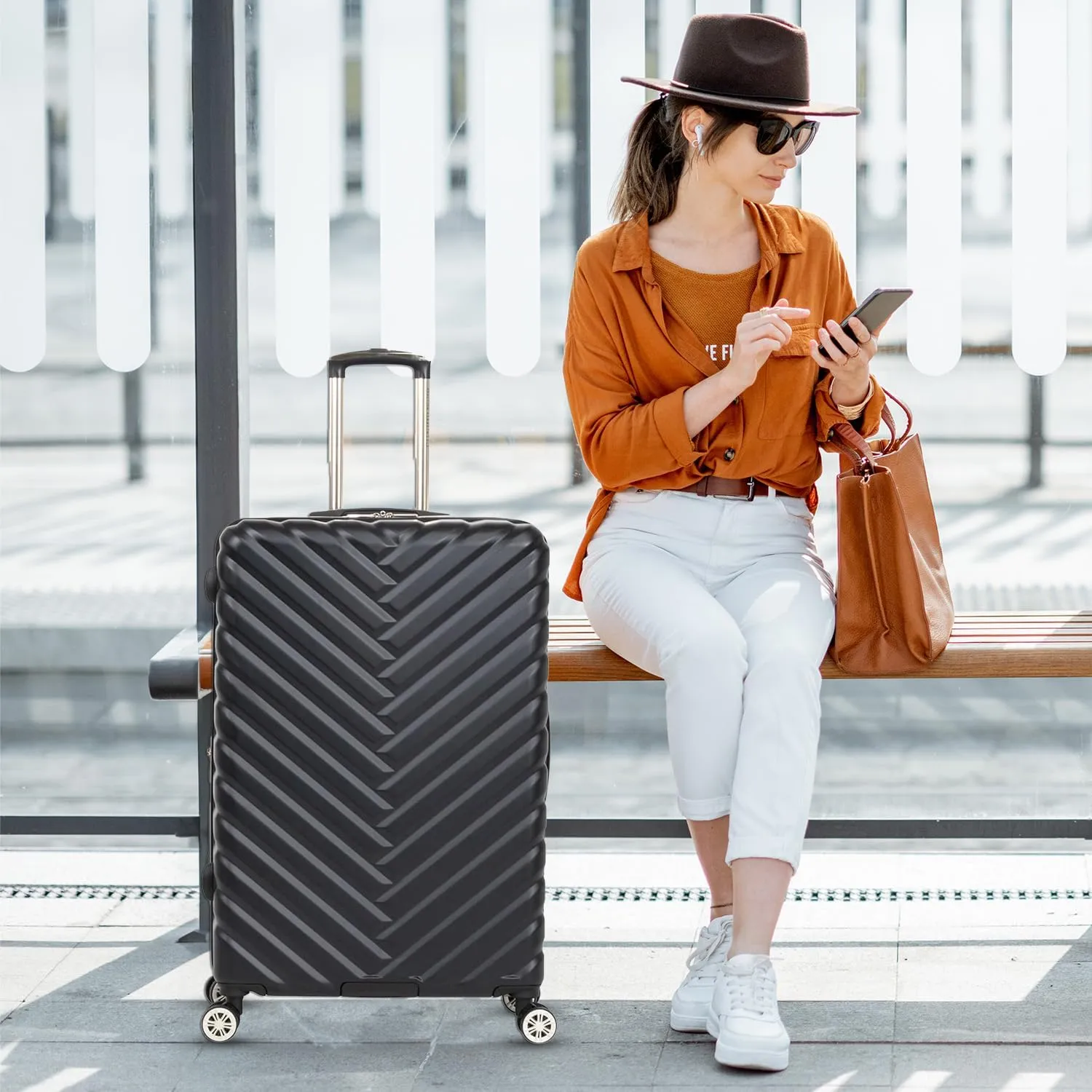 Kenneth Cole REACTION Madison Square Lightweight Hardside Chevron Expandable Spinner Luggage, Black, 24-Inch Checked