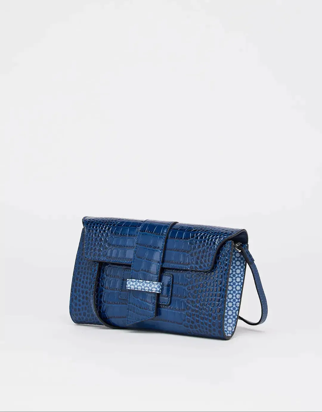 Maxima Blue