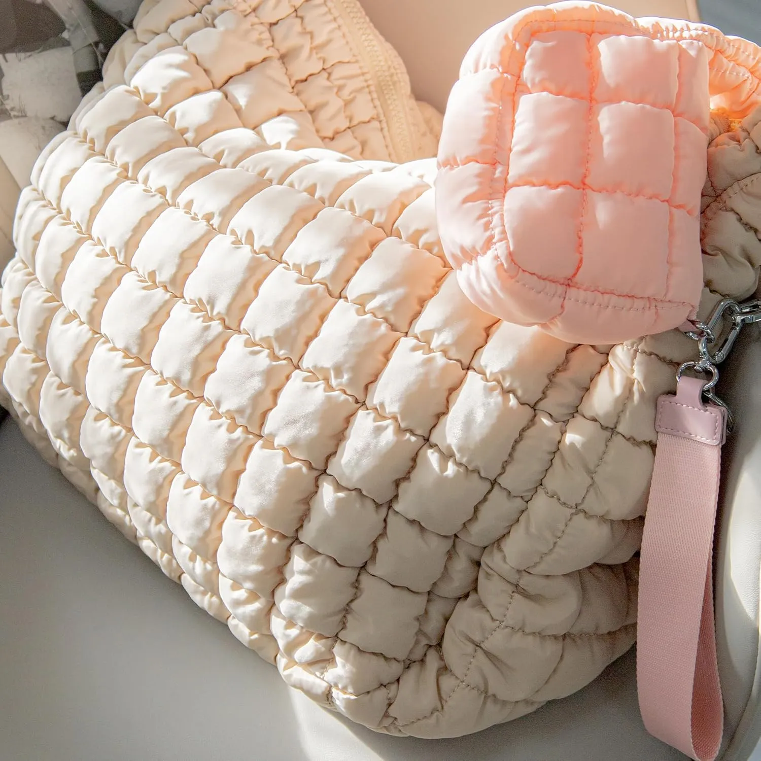 Mini Quilted Wristlet Bag for Women, Puffer Handbags,Evening Bags,Charm Lipstick Bag,Cute bag Charm for Gift