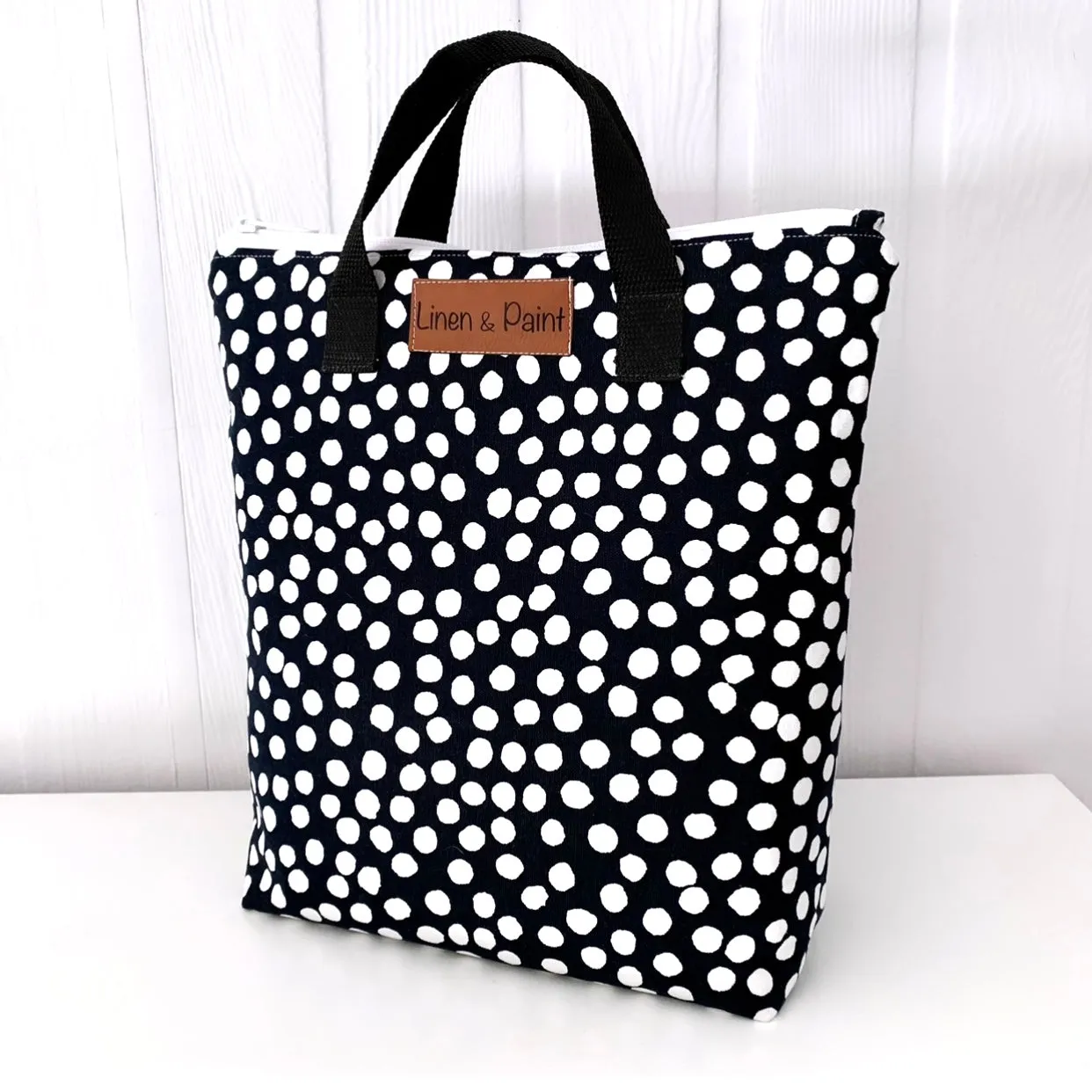 Navy Circle Lunch Tote