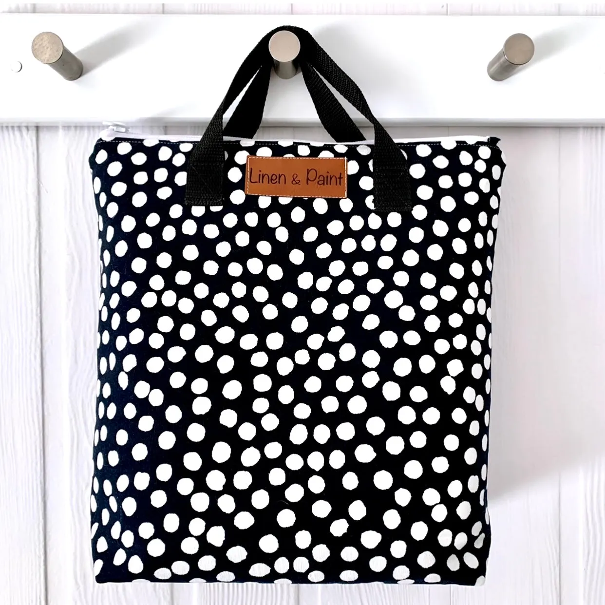 Navy Circle Lunch Tote