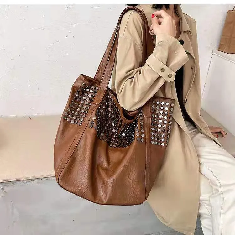 New Fashion Trendy Faux Leather Ladies Office Bags Rivet  Hand Bags Shopping Tote