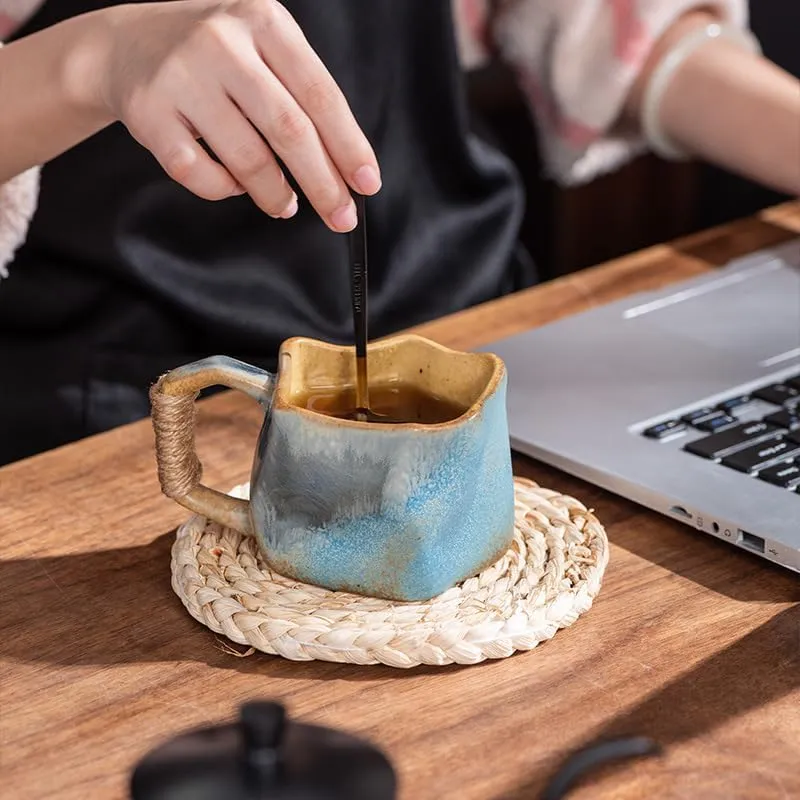 Novelty Handmade Ceramic Coffee Tumbler Mug Retro Ceramic Coffee Cup - High-value Handmade Coffee Cup, Suitable for Office and Home (Beige)