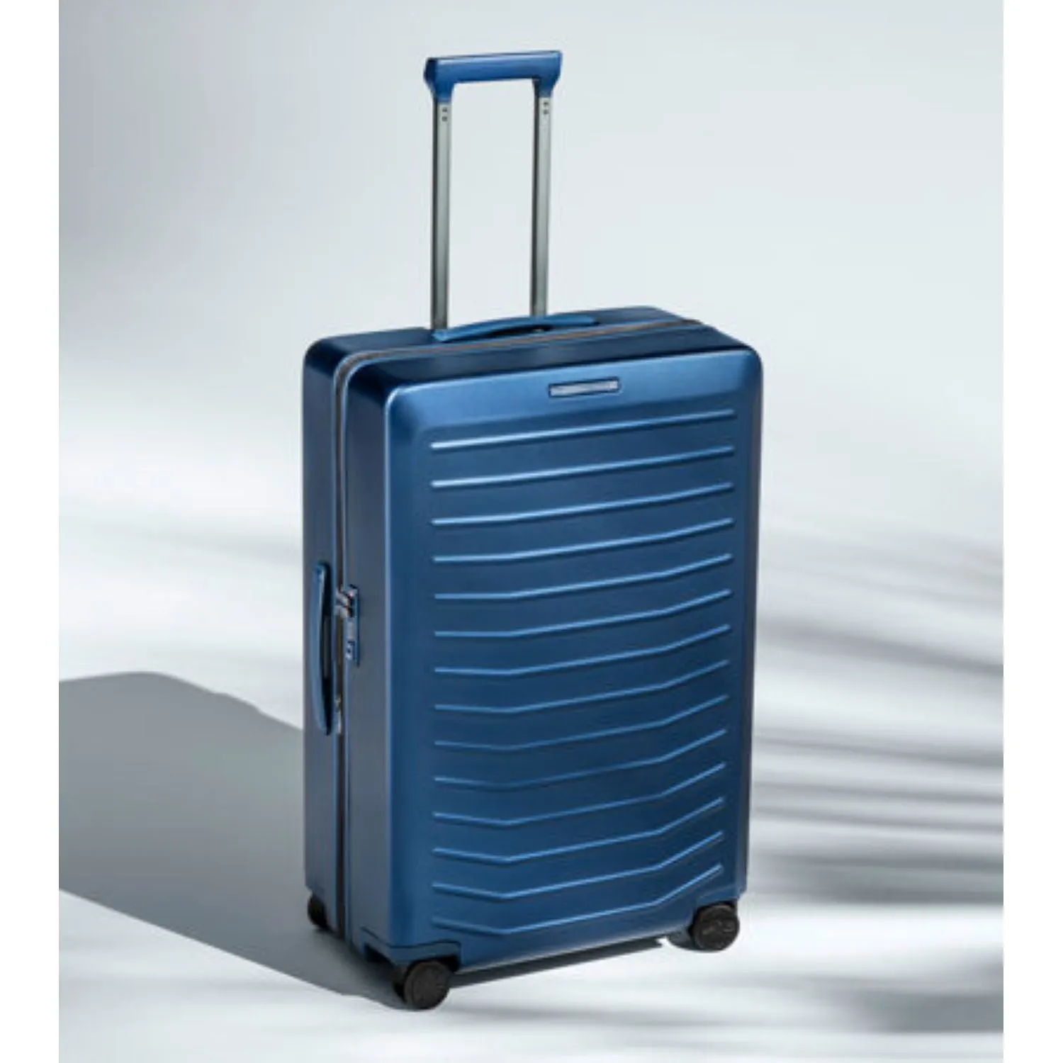 Porsche Design Roadster 30" Expandable Large Luggage Spinner (SA)