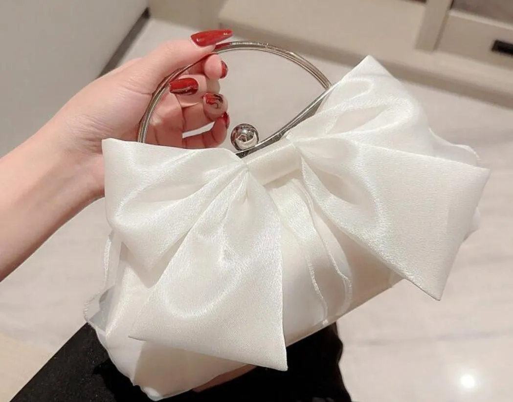 Pretty Bow Purse
