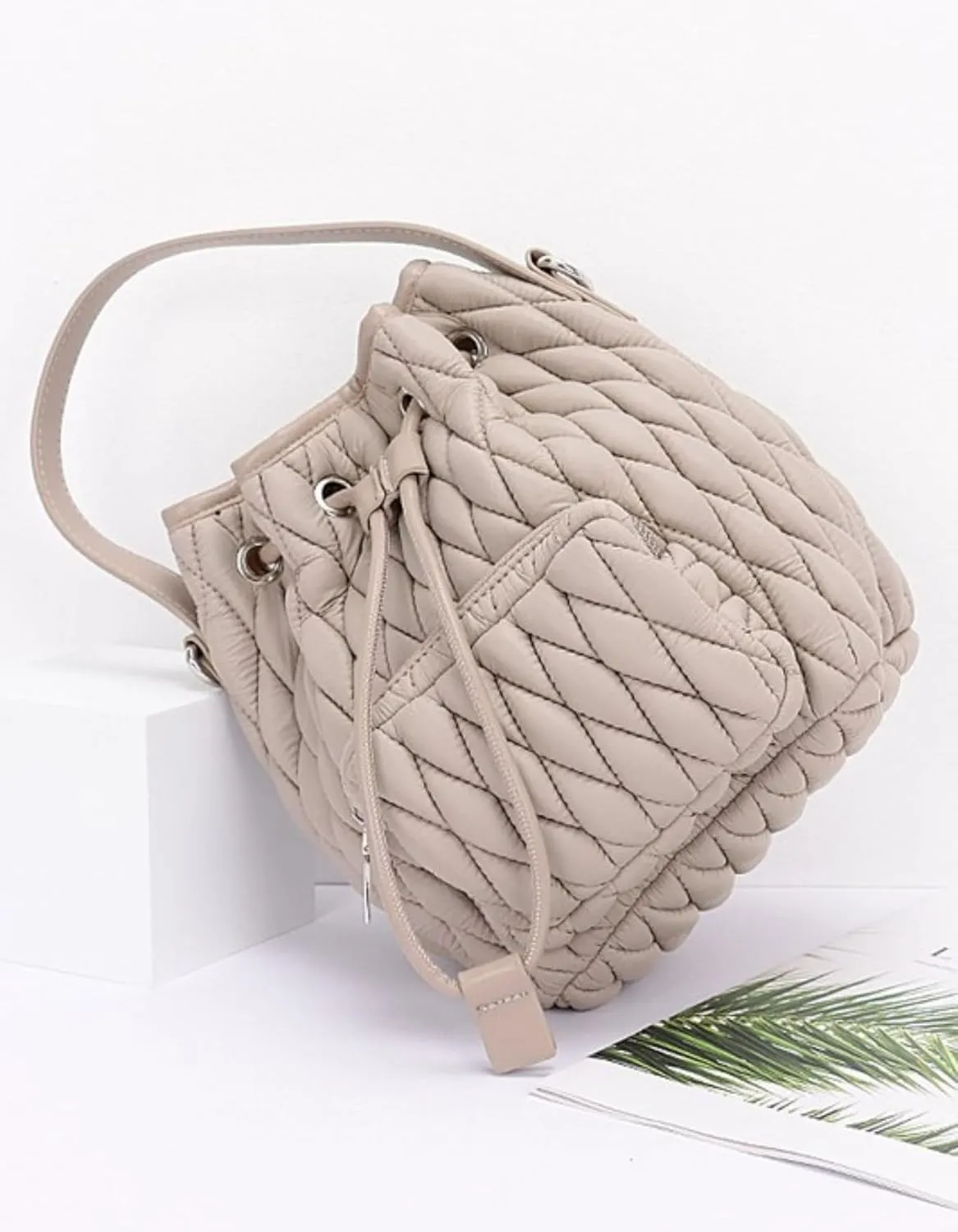 Puffy Padded Bucket Bag for Women Quilted Nylon Drawstring Handbag Lightweight Casual Purse Tote Bags (Khaki, Small)