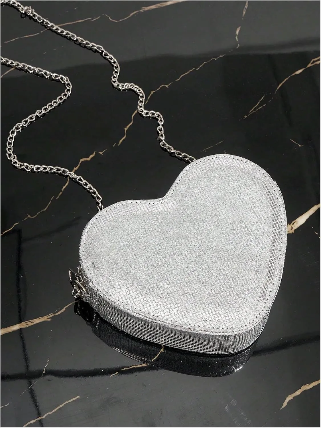 QWINEE Women's Sparkling Heart Shape Purse Novelty Mini Bag Chain Single Strap Evening Crossbody Handbags