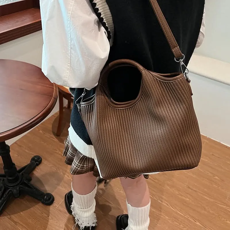 Retro Style Pleated PU Leather Bucket Bag for Women – Urban Chic