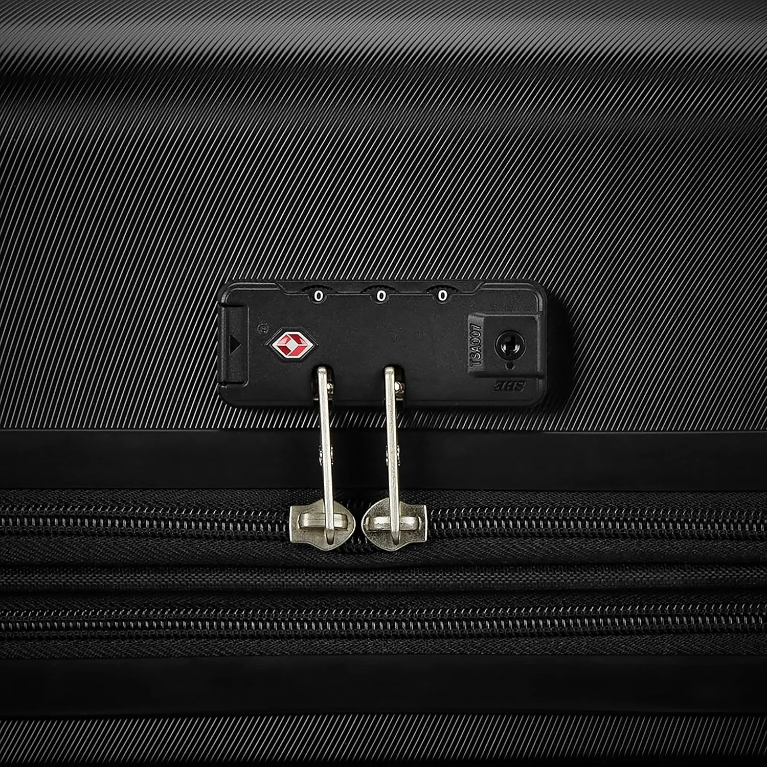 Samsonite Evolve SE Hardside Expandable Luggage, Bass Black, Large Spinner