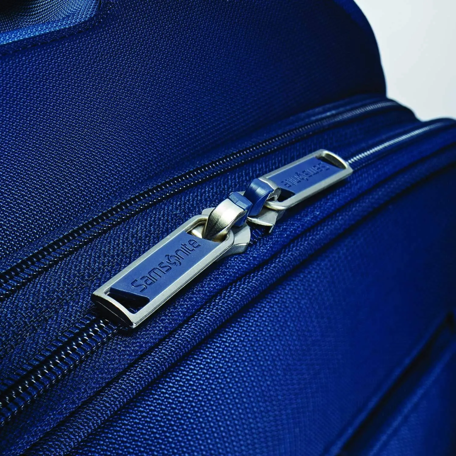 Samsonite Flexis 19" Expandable Spinner