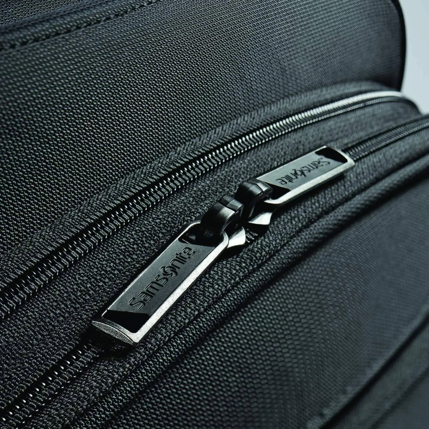 Samsonite Flexis 19" Expandable Spinner