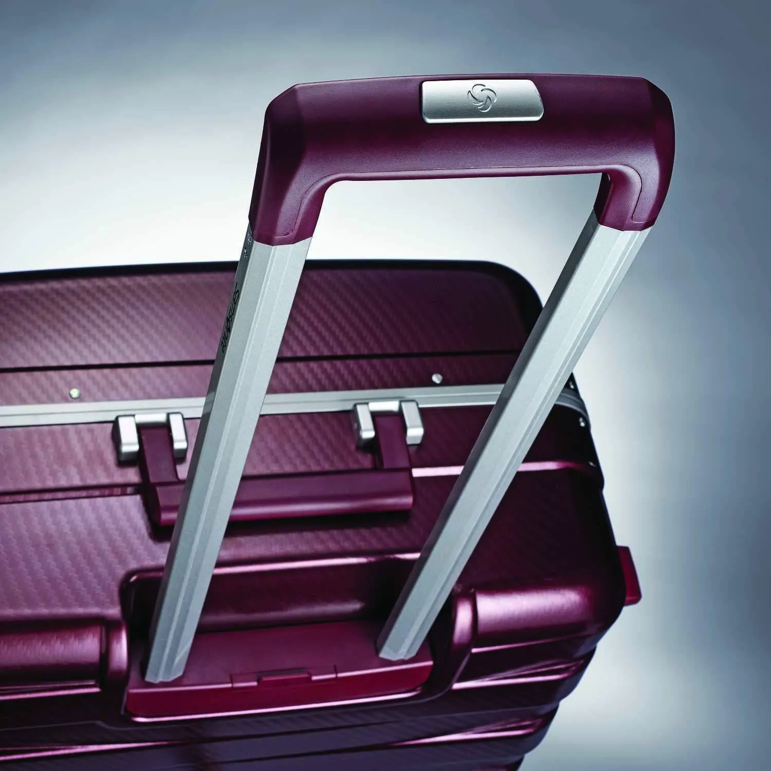 Samsonite Framelock 25" 4-Wheel Medium Luggage
