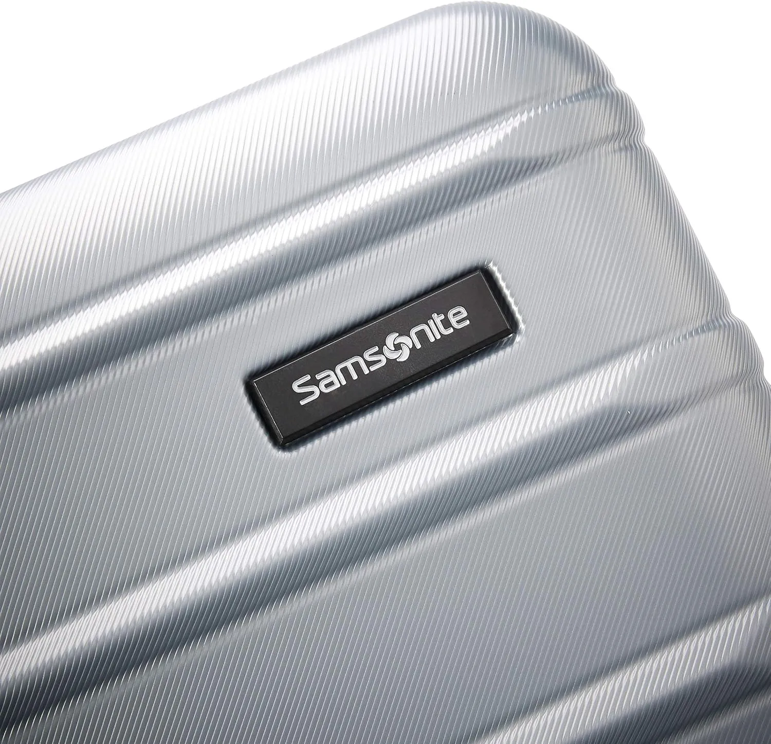 Samsonite Omni 2 24-Inch Medium Checked Hardside Luggage with 360° Spinner Wheels - Scratch Resistant Hardshell - TSA Lock - Expandable Polycarbonate Shell for Lightweight Travel - Artic Silver