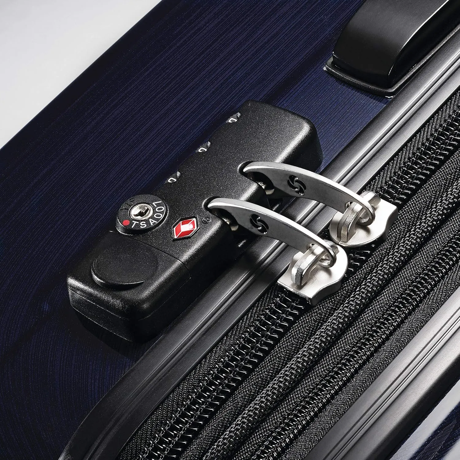 Samsonite Winfield 2 Hardside Expandable Luggage with Spinner Wheels, Navy, Checked-Large 28-Inch