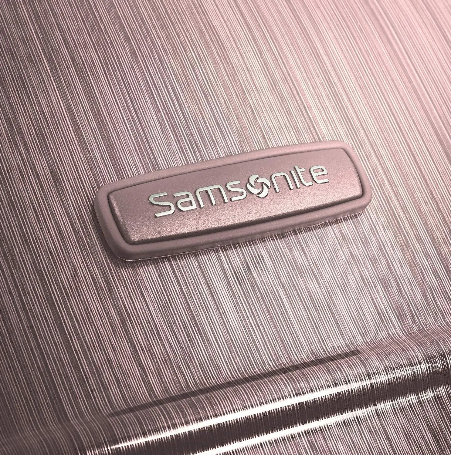 Samsonite Winfield 2 Hardside Expandable Luggage with Spinner Wheels