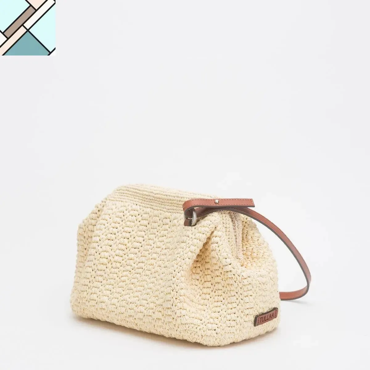 Side Pleated Straw Handbag