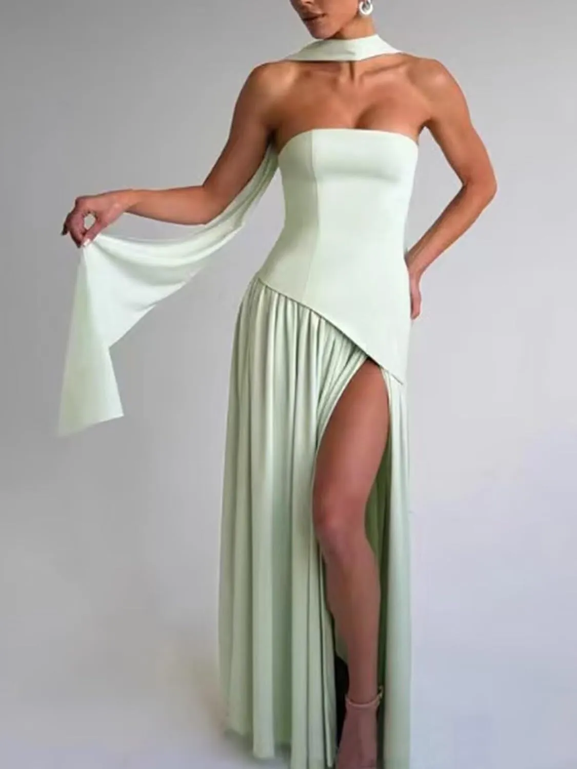 Strapless Satin Bridesmaid Dresses for Women 2025 Halter A Line Prom Dress Split Pleated Formal Party Gowns with Scarf P166
