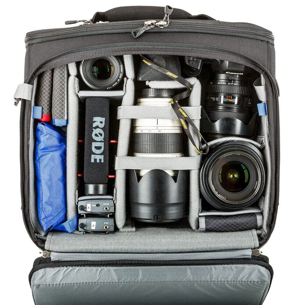 Think Tank Airport Navigator Rolling Case