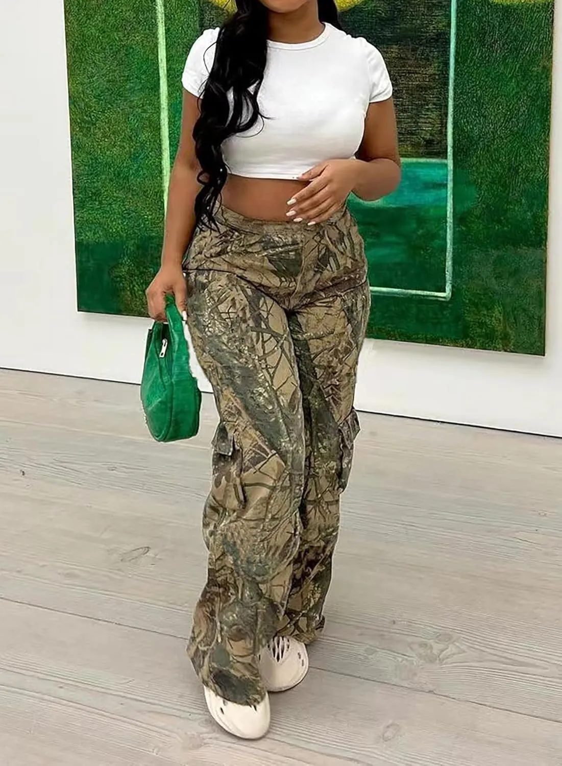 Vakkest Women's Oversized Camo Cargo Pants Jogger Trousers Workout Sweatpants Camouflage Army Fatigue with Pockets