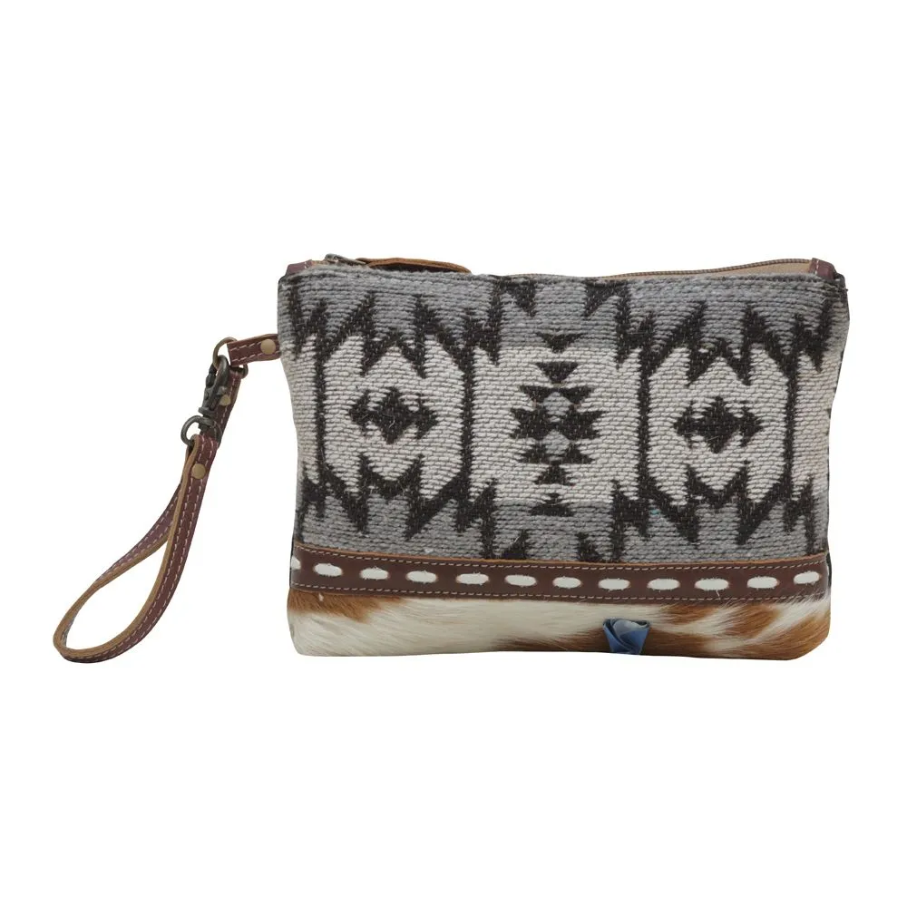 Voorpret Pouch Wristlet