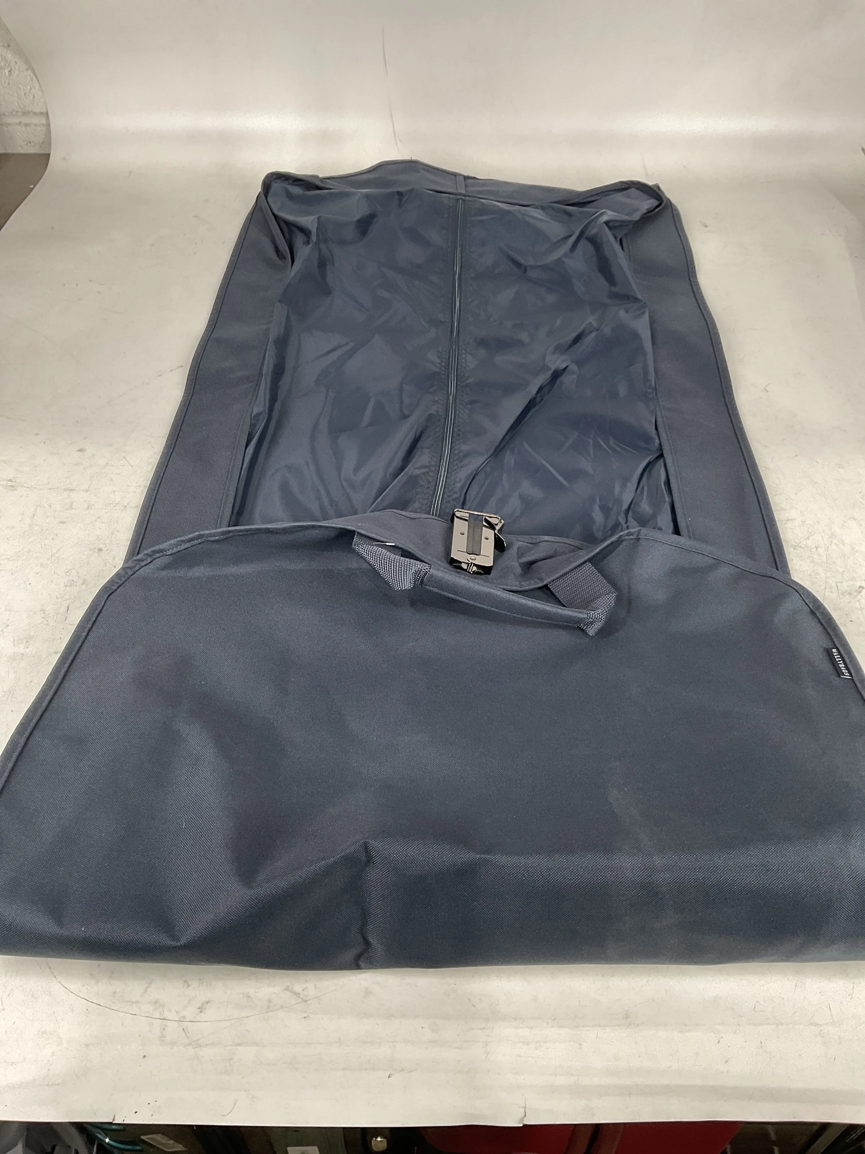 WallyBags® 60” Deluxe Travel Garment Bag U3