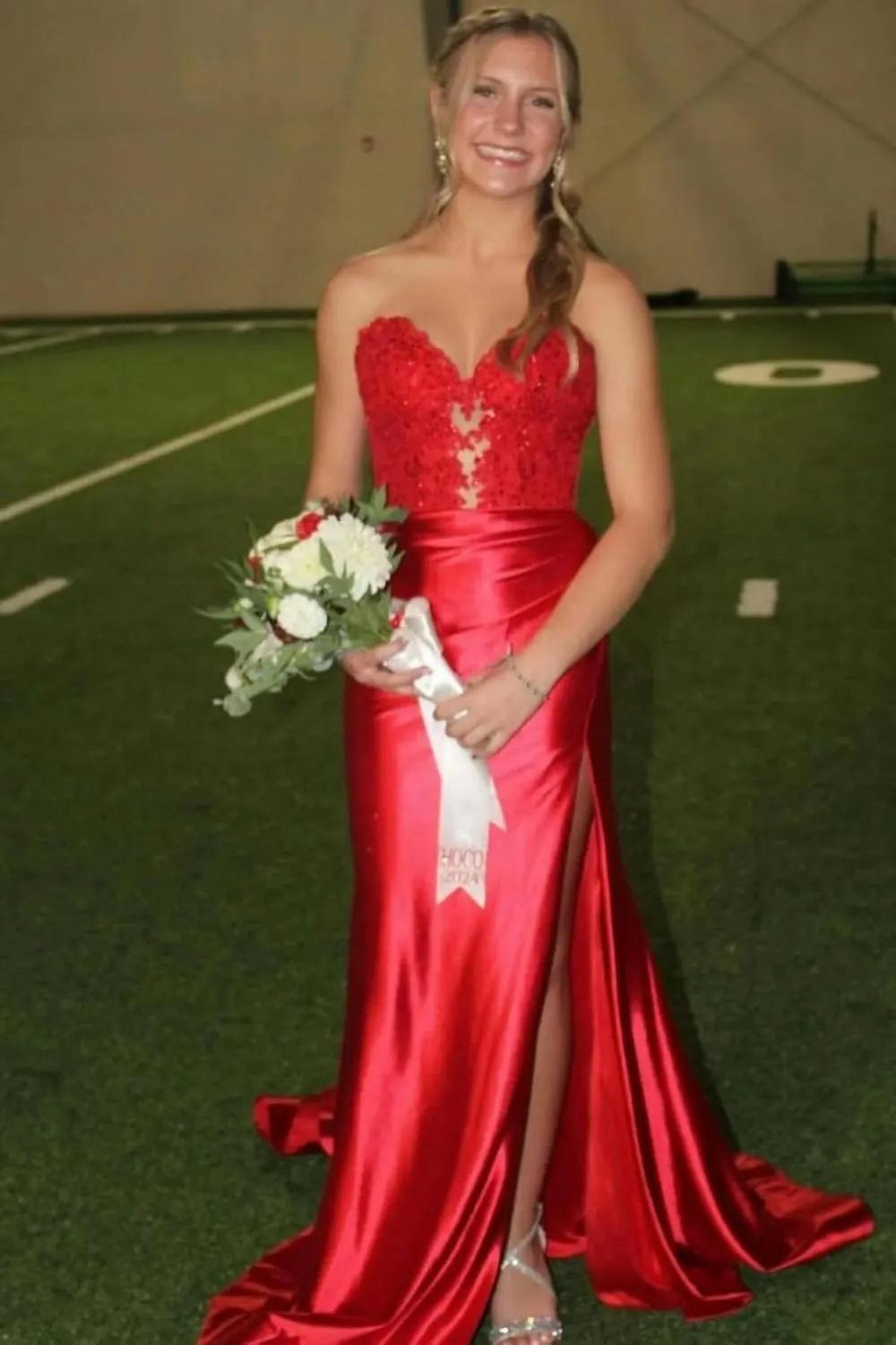 Wome's Strapless Prom Dress 2025 Long Appliques Sweetheart Ruched Satin Mermaid Formal Evening Gown